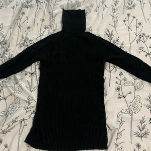 Long sleeve turtle neck